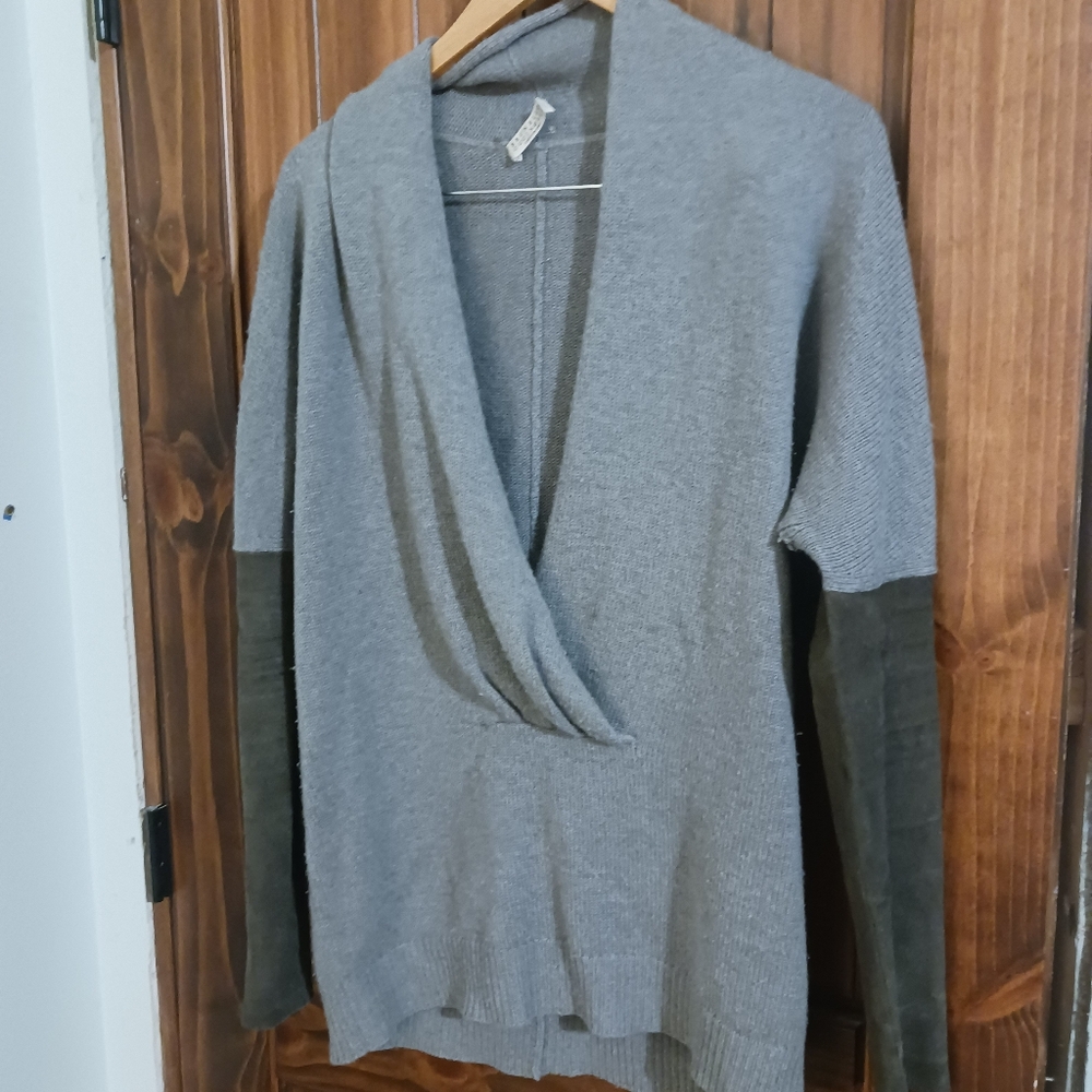 Cozy Gray Cardigan with Black Sleeves